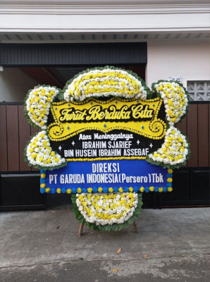 Papan Bunga Duka di Apar Batu